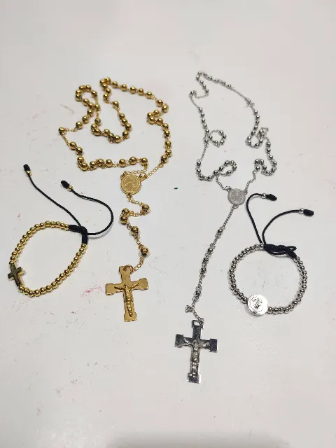 Camándulas y pulseras