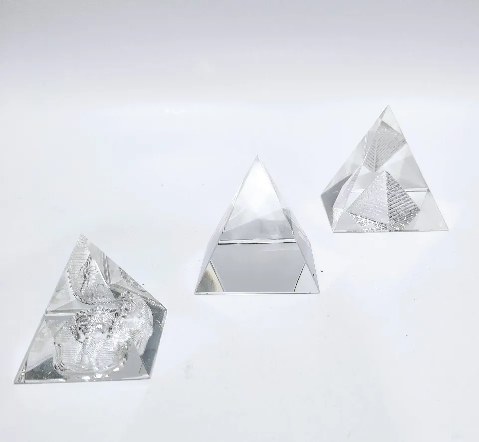 Pirámides de Cristal